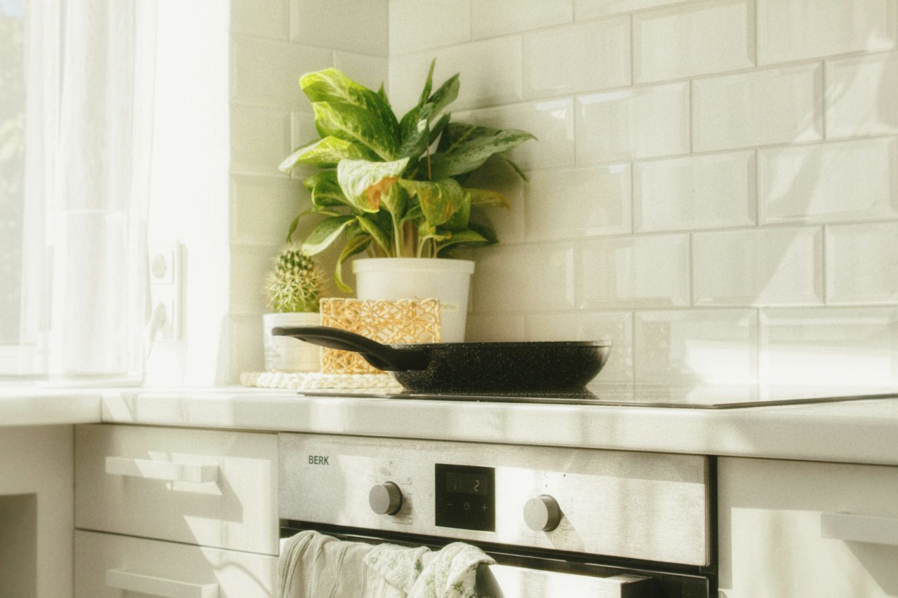 Який кондиціонер краще вибрати для квартири: інверторний чи класичний?