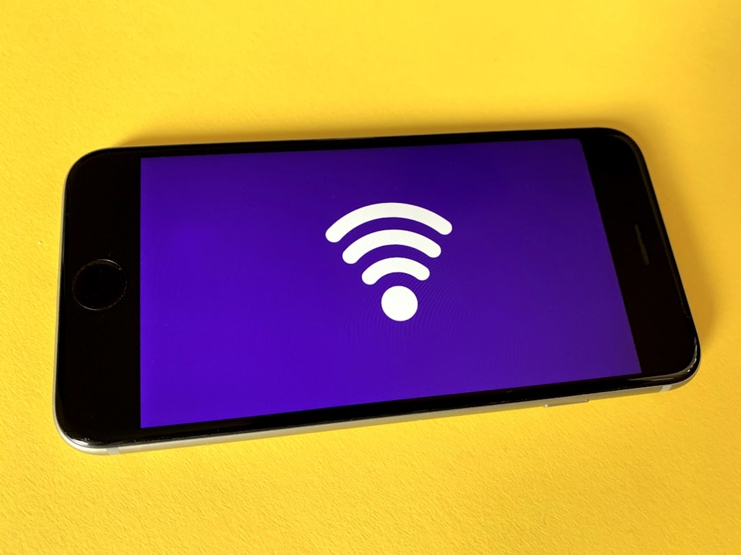 Як підключити розумні розетки до Wi-Fi: покрокова інструкція